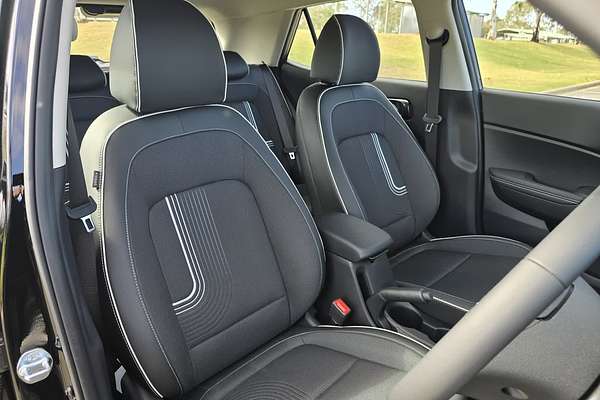 2025 Hyundai Venue Active QX.V5