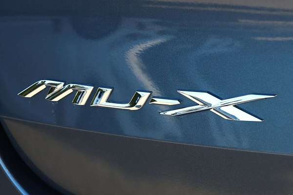 2023 Isuzu MU-X LS-T