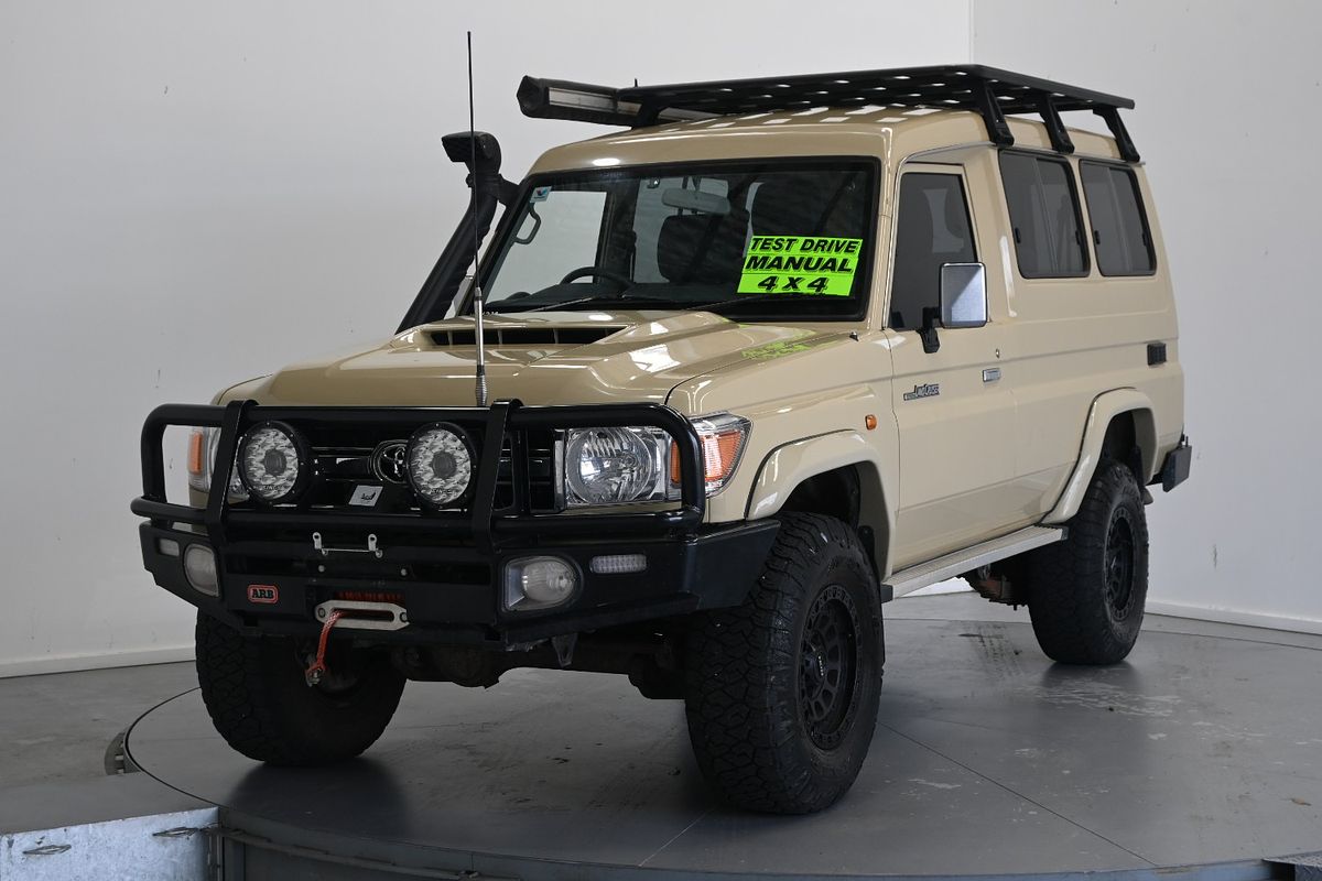 2022 Toyota Landcruiser GXL Troopcarrier VDJ78R