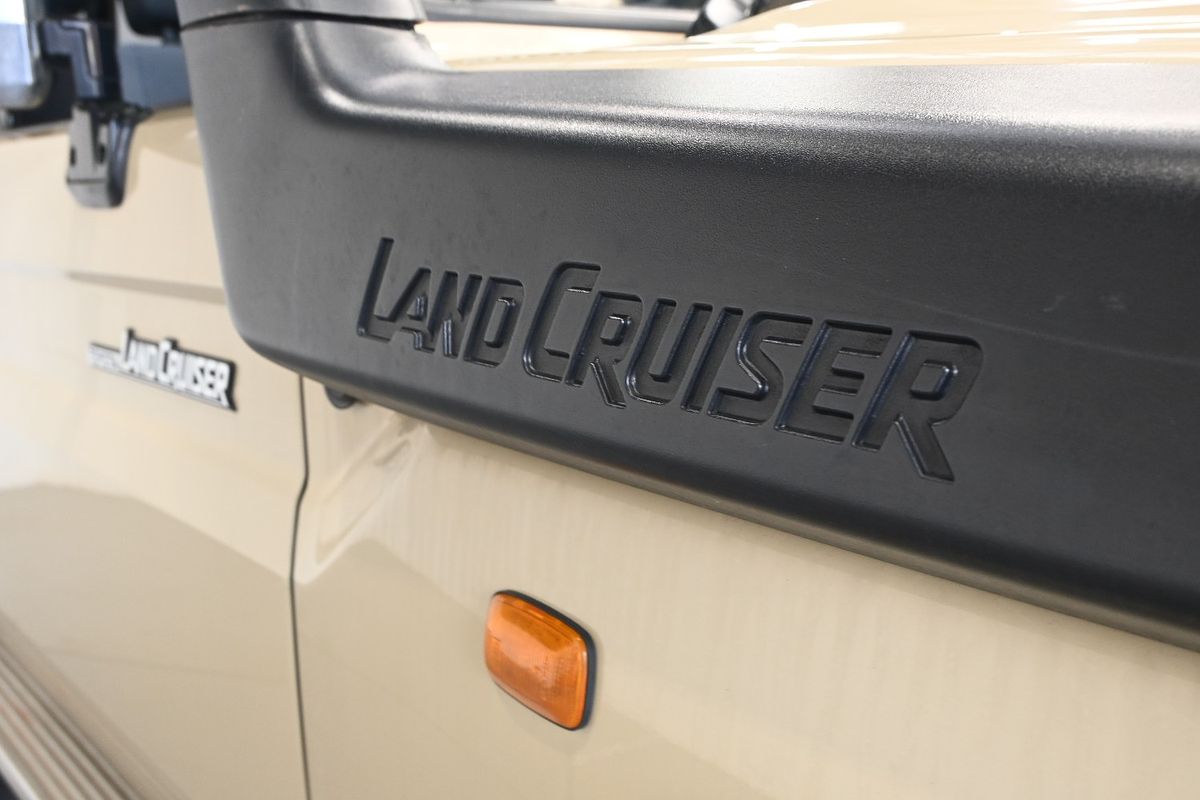 2022 Toyota Landcruiser GXL Troopcarrier VDJ78R