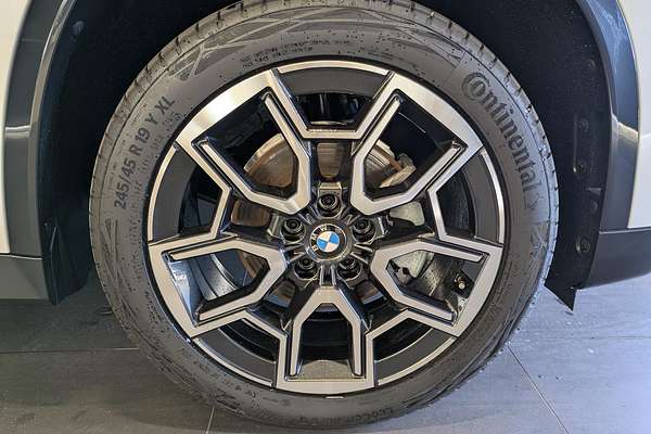 2024 BMW X1 sDrive18i U11