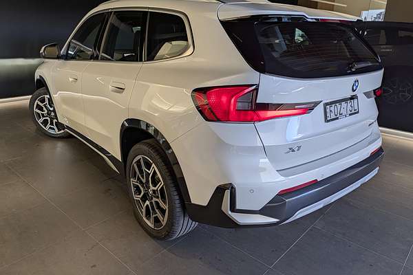 2024 BMW X1 sDrive18i U11
