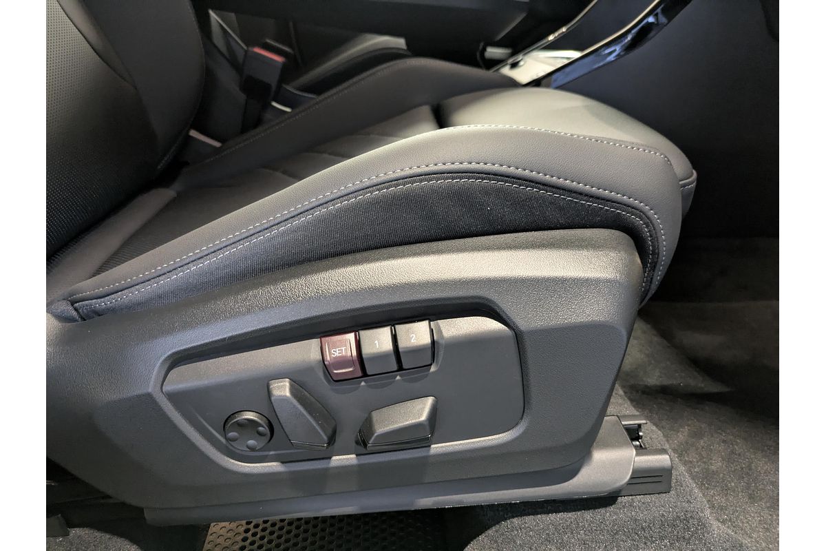 2024 BMW X1 sDrive18i U11