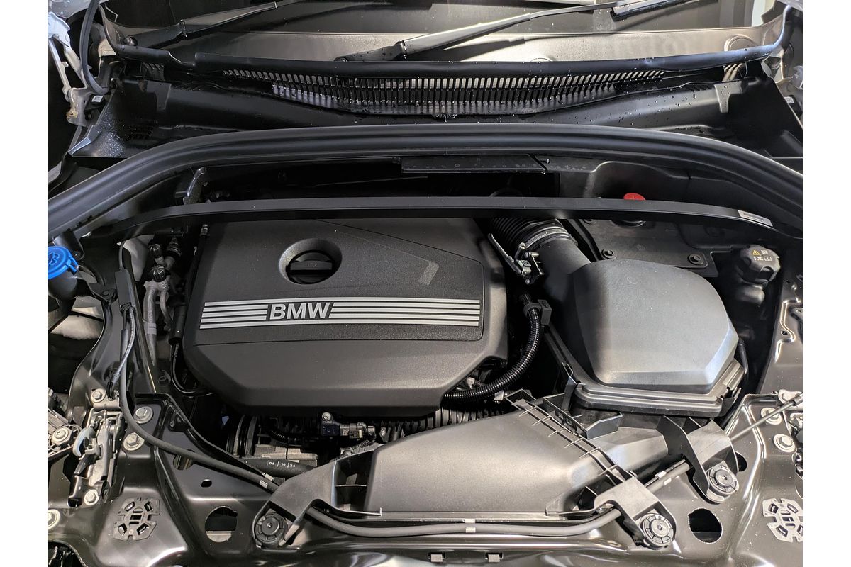 2024 BMW X1 sDrive18i U11