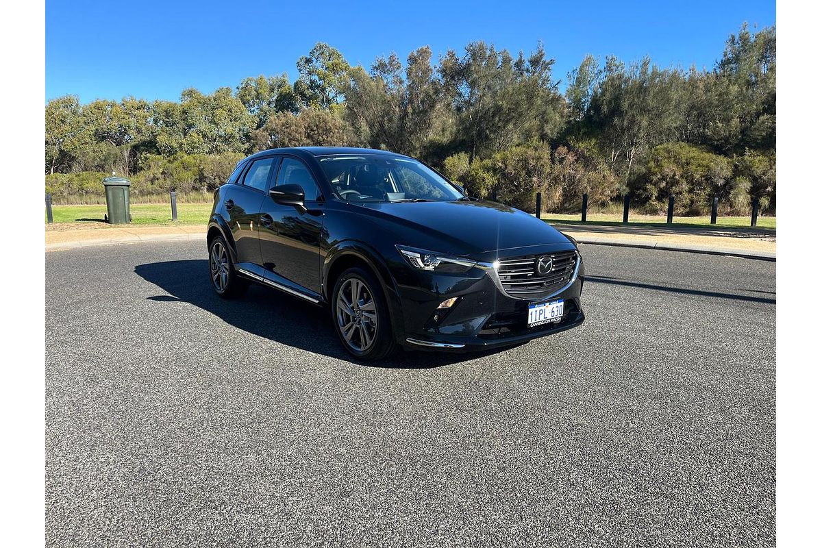 2025 Mazda CX-3 G20 Akari DK