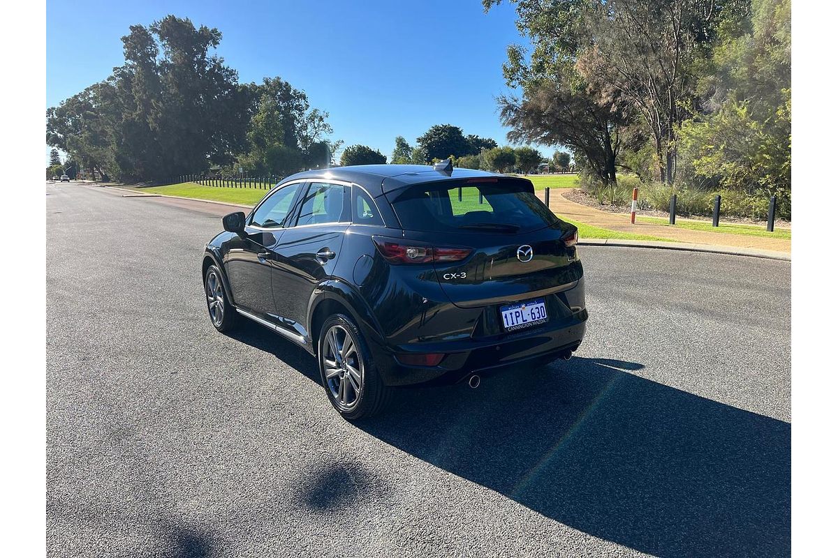 2025 Mazda CX-3 G20 Akari DK