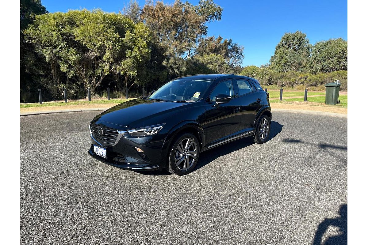 2025 Mazda CX-3 G20 Akari DK