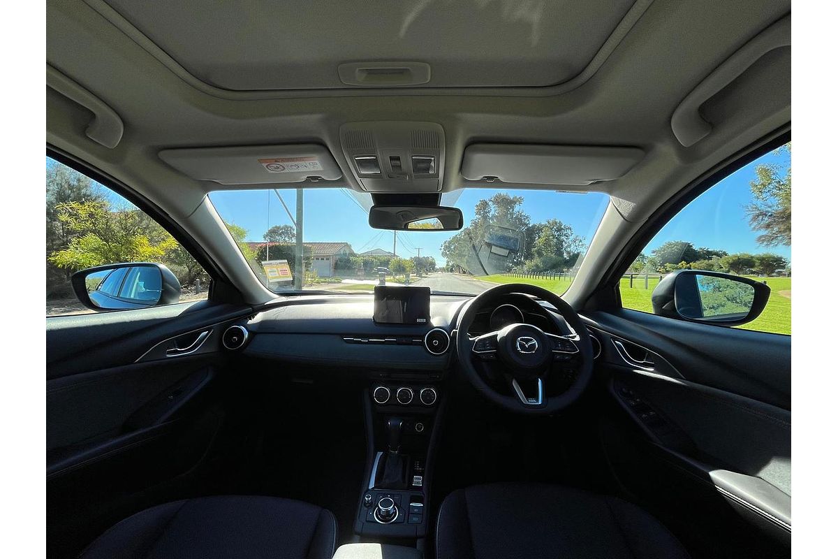 2025 Mazda CX-3 G20 Akari DK