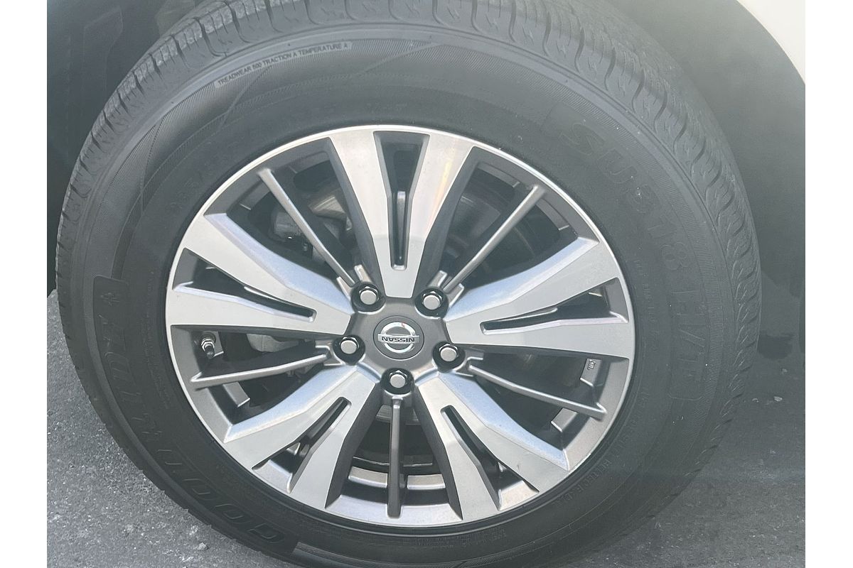 2017 Nissan Pathfinder ST R52 Series II