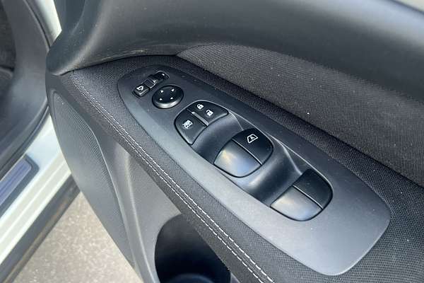 2017 Nissan Pathfinder ST R52 Series II