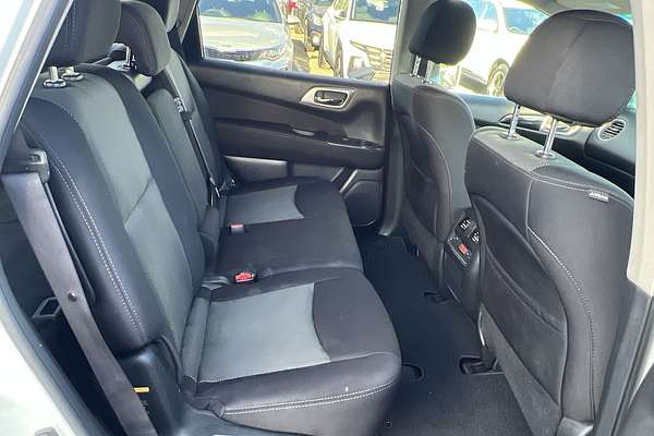 2017 Nissan Pathfinder ST R52 Series II