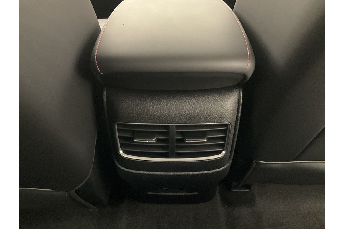 2024 MG HS Excite SAS23