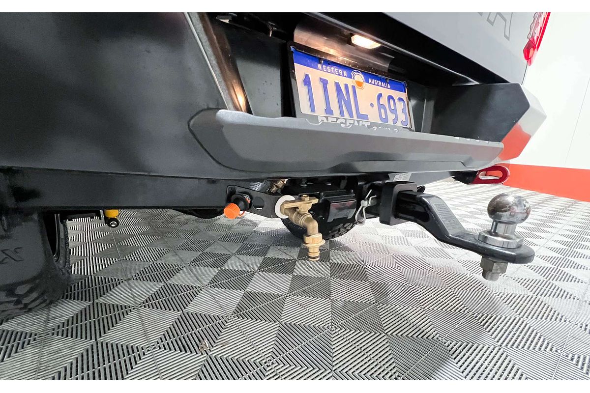 2021 Toyota Hilux Rugged X GUN126R 4X4