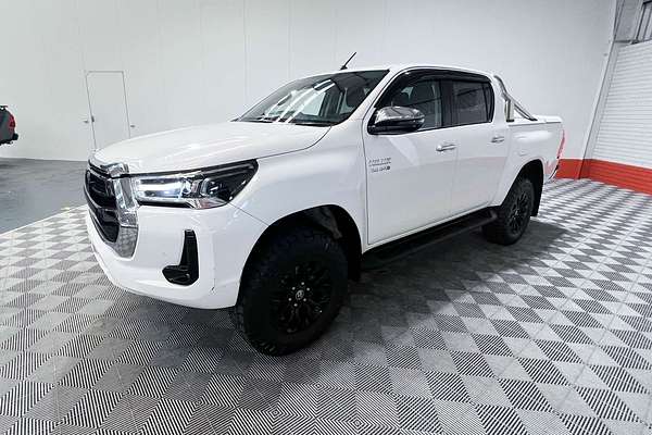 2020 Toyota Hilux SR5 GUN126R 4X4