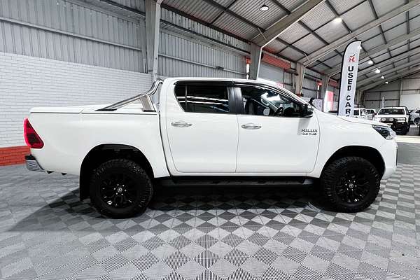 2020 Toyota Hilux SR5 GUN126R 4X4