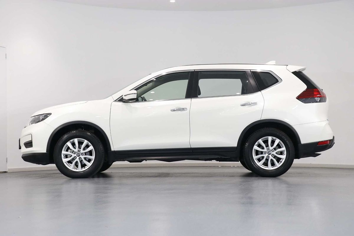 2022 Nissan X-TRAIL ST T32