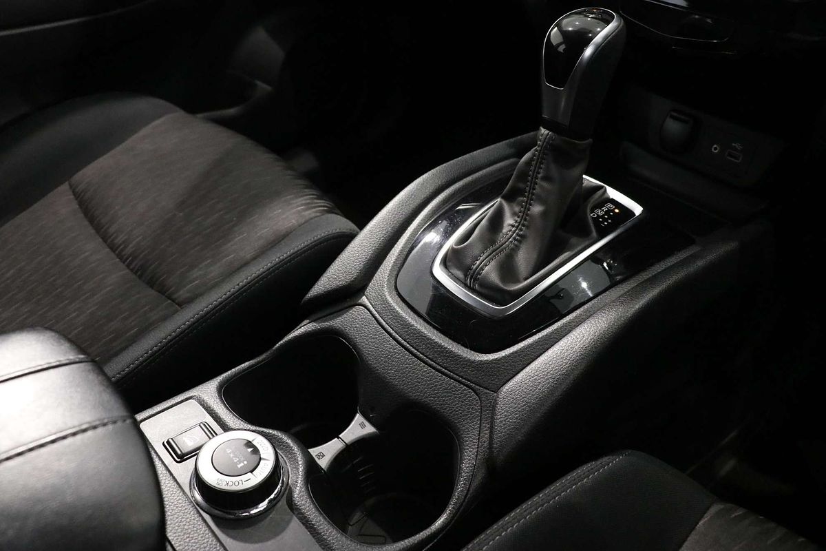 2022 Nissan X-TRAIL ST T32