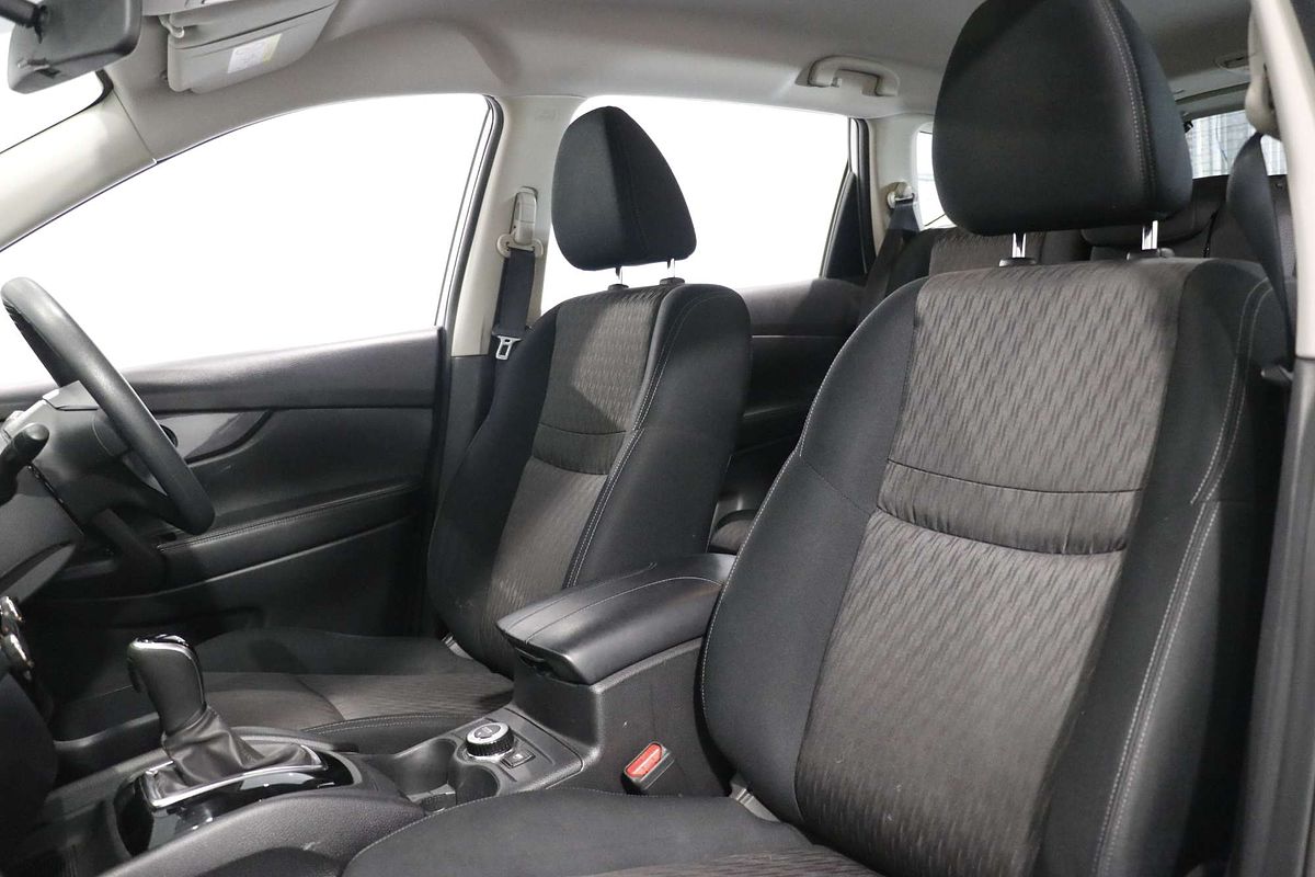 2022 Nissan X-TRAIL ST T32