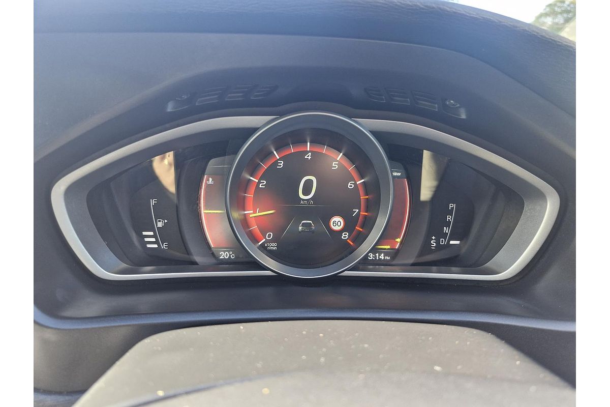 2018 Volvo V40 Cross Country T4