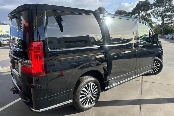 2019 Toyota Granvia GDH303R