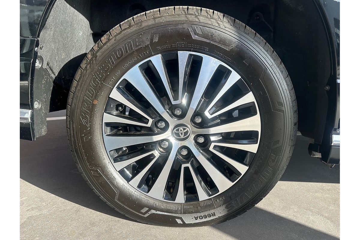 2019 Toyota Granvia GDH303R