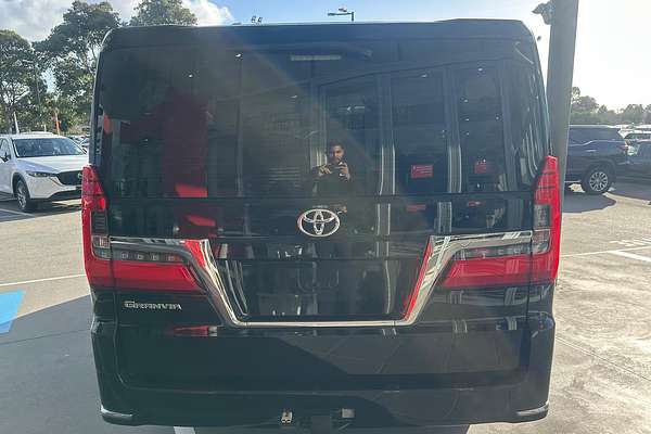 2019 Toyota Granvia GDH303R