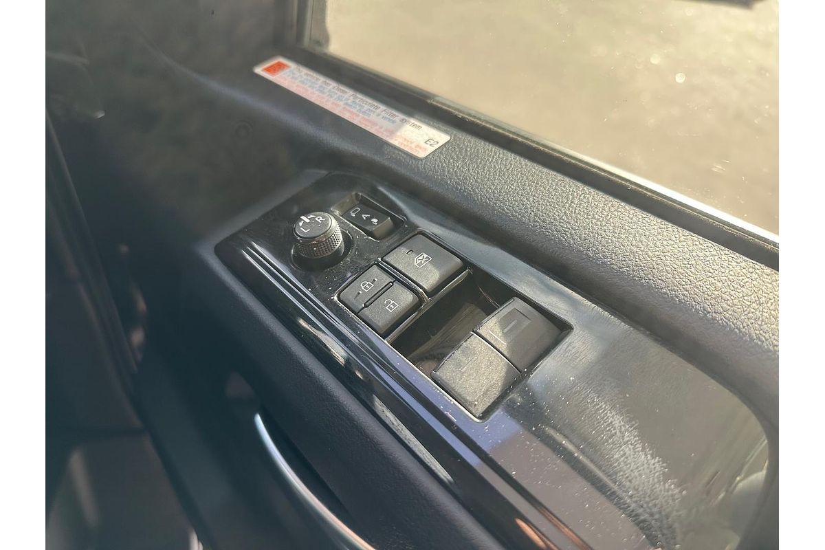 2019 Toyota Granvia GDH303R