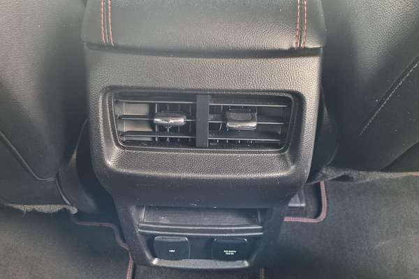 2018 Ford Endura ST-Line CA