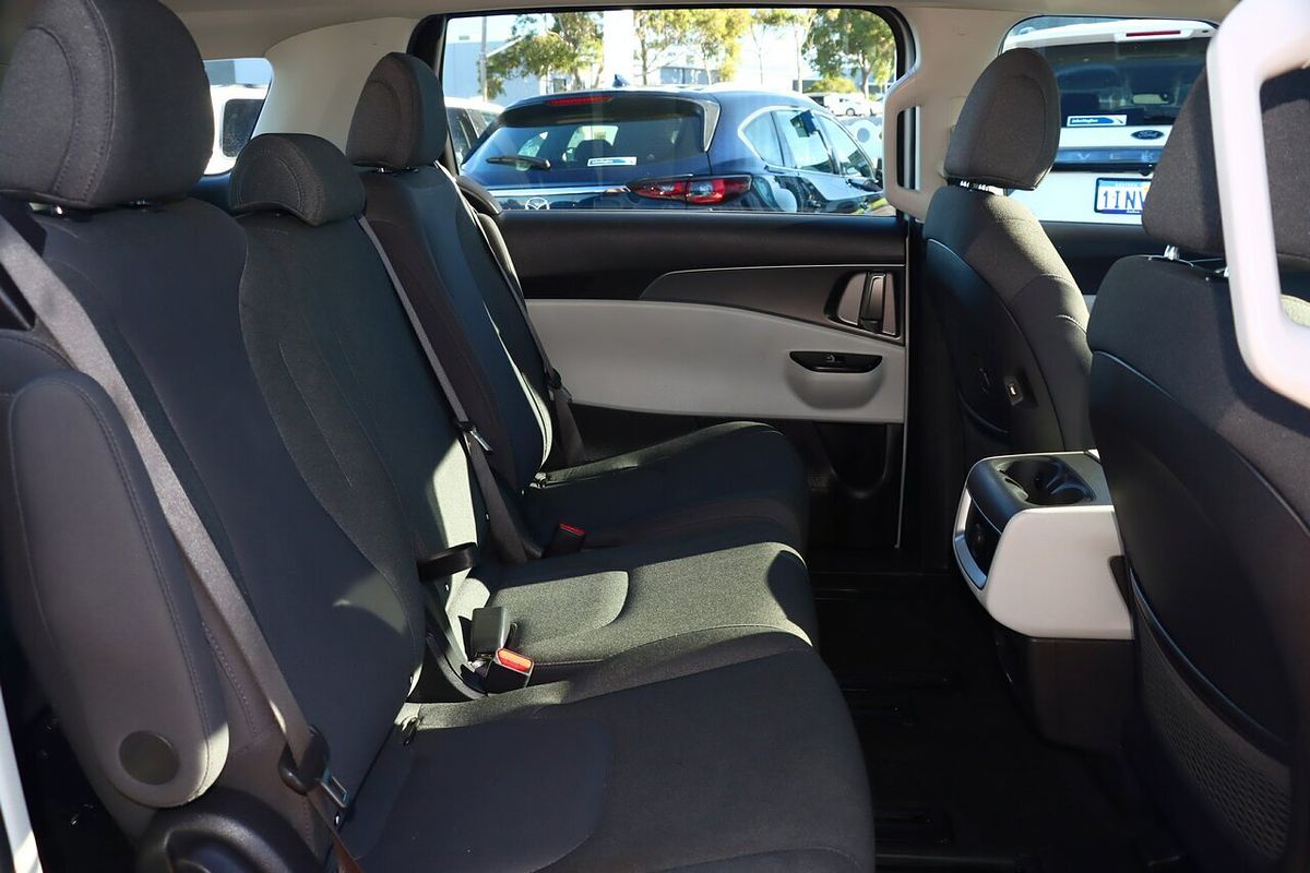 2023 Kia Carnival S KA4
