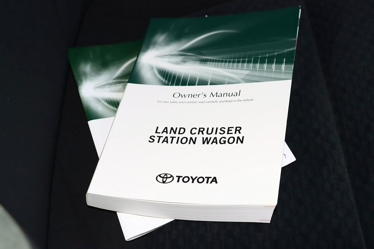 2023 Toyota Landcruiser GX FJA300R
