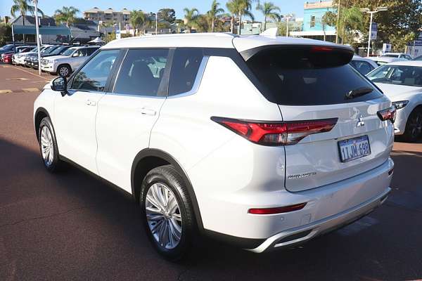 2022 Mitsubishi Outlander LS ZM