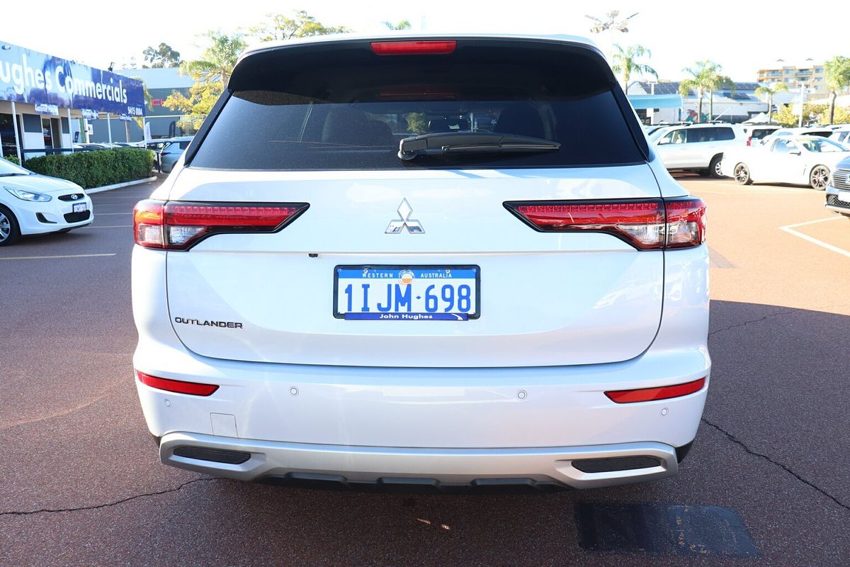 2022 Mitsubishi Outlander LS ZM