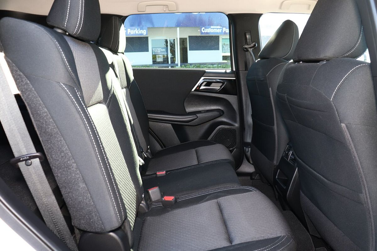 2022 Mitsubishi Outlander LS ZM