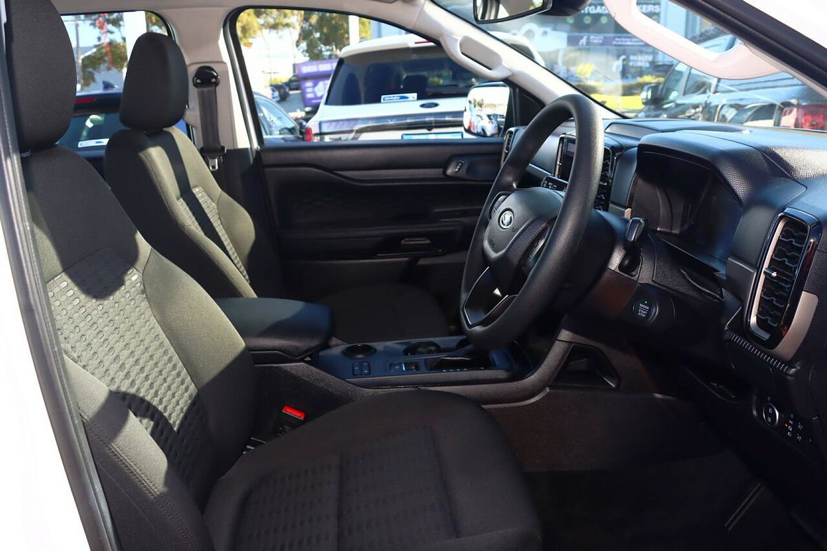 2023 Ford Everest Ambiente