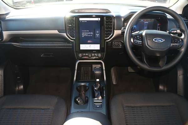 2023 Ford Everest Ambiente