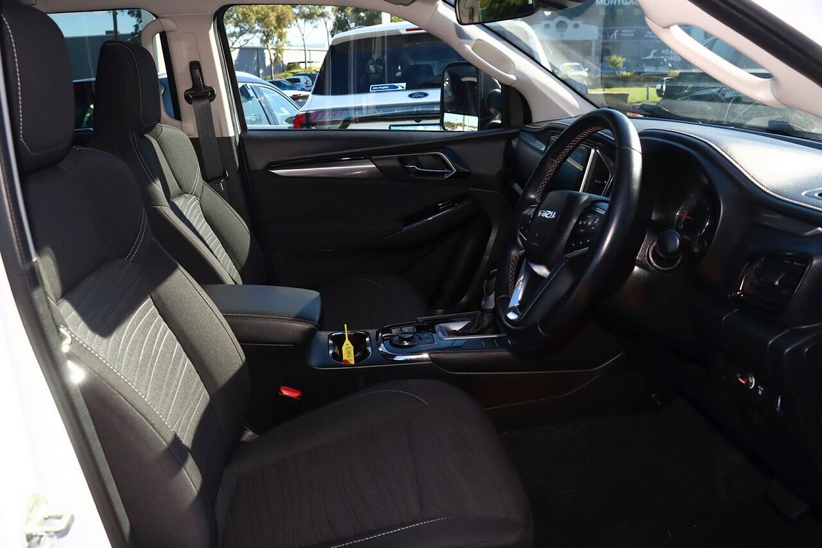 2021 Isuzu MU-X LS-U