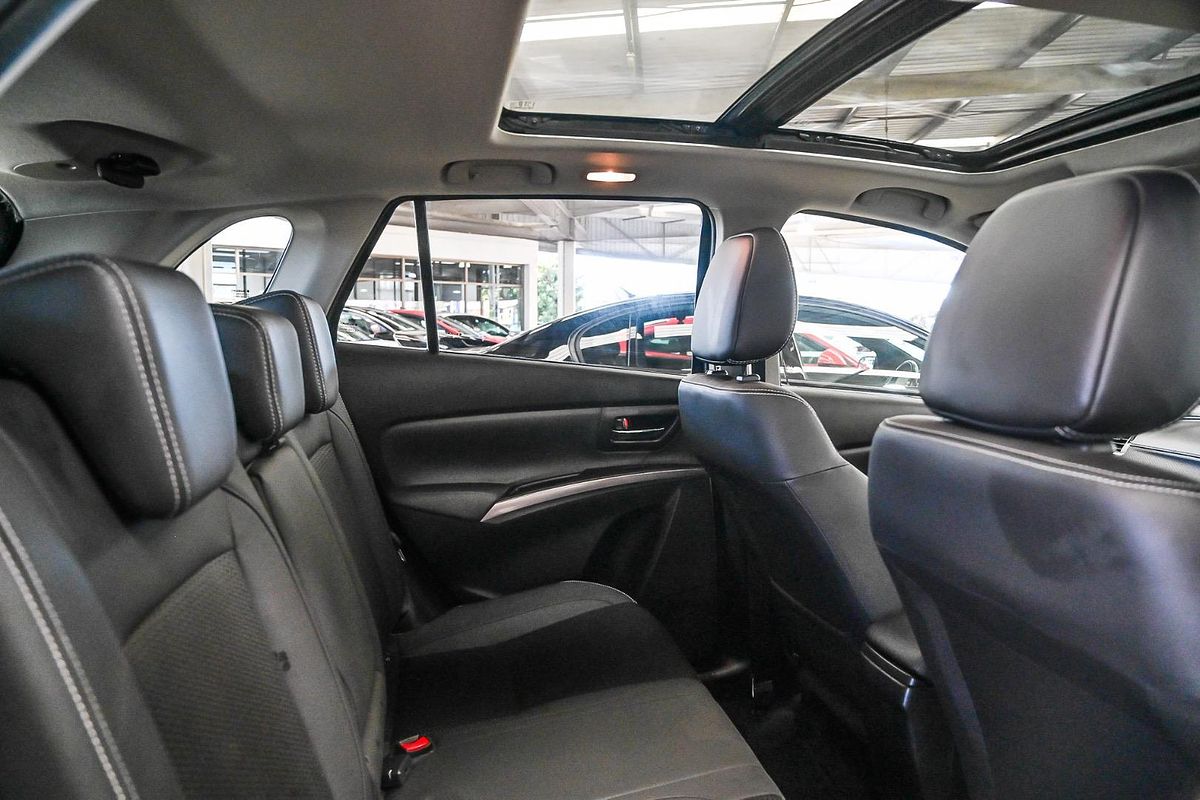 2024 Suzuki S-Cross ALLGRIP Prestige JYB