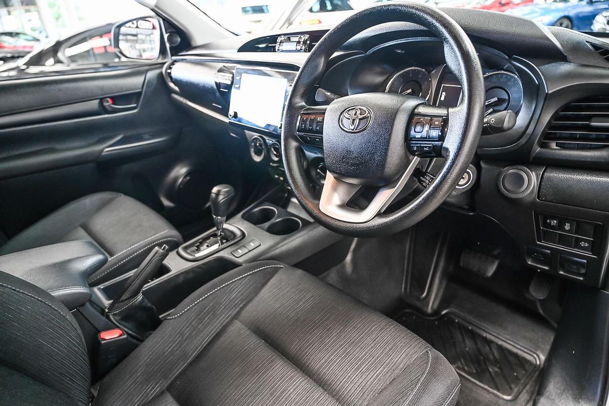 2021 Toyota Hilux SR GUN126R 4X4