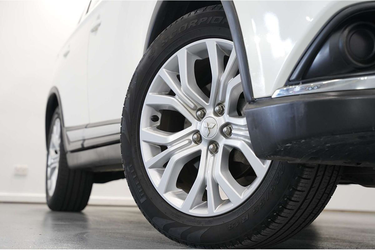 2021 Mitsubishi Outlander ES ZL