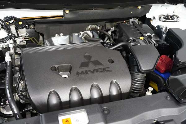 2021 Mitsubishi Outlander ES ZL