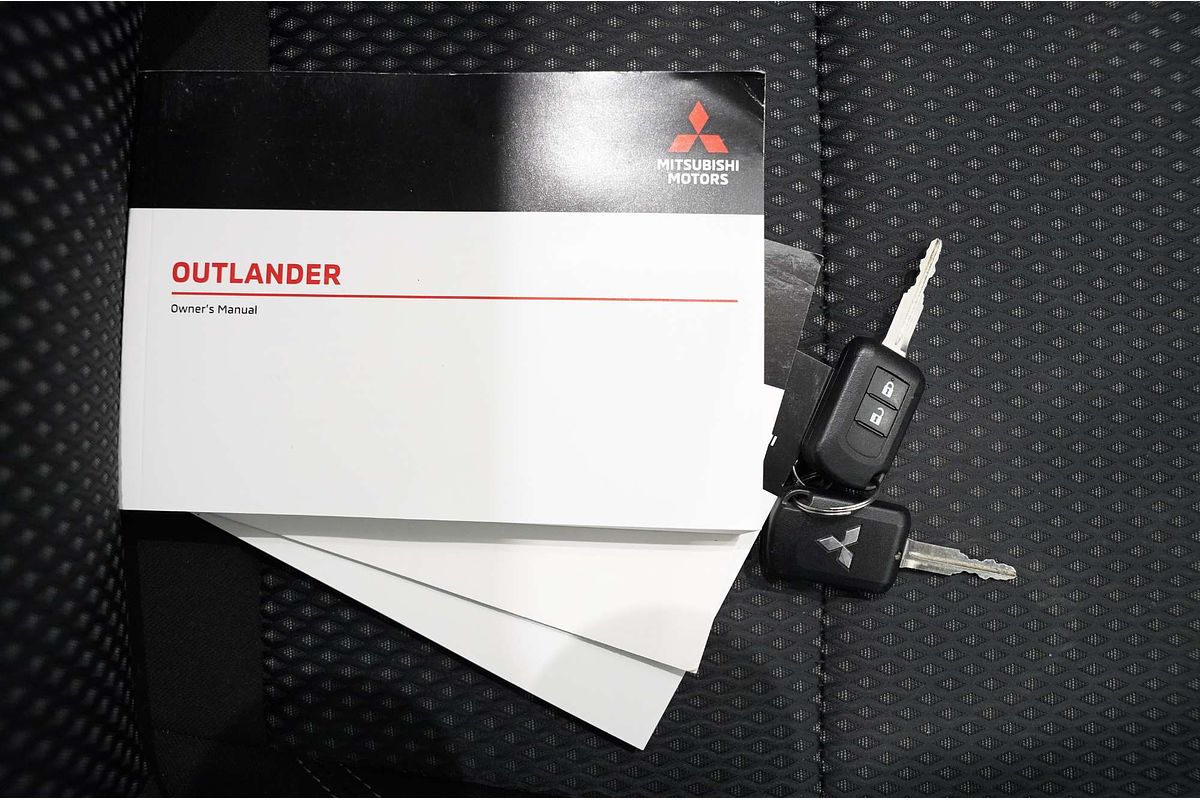 2021 Mitsubishi Outlander ES ZL