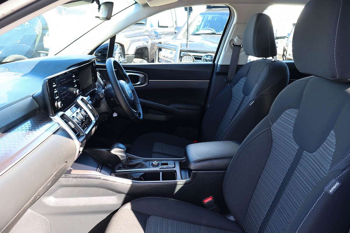 2022 Kia Sorento S MQ4