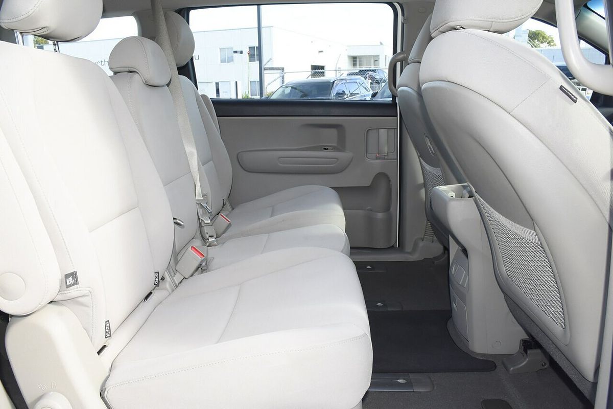 2020 Kia Carnival S YP