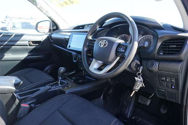 2020 Toyota Hilux SR GUN126R 4X4