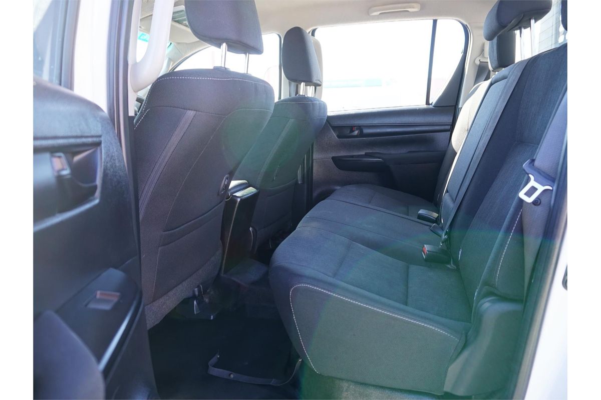 2020 Toyota Hilux SR GUN126R 4X4