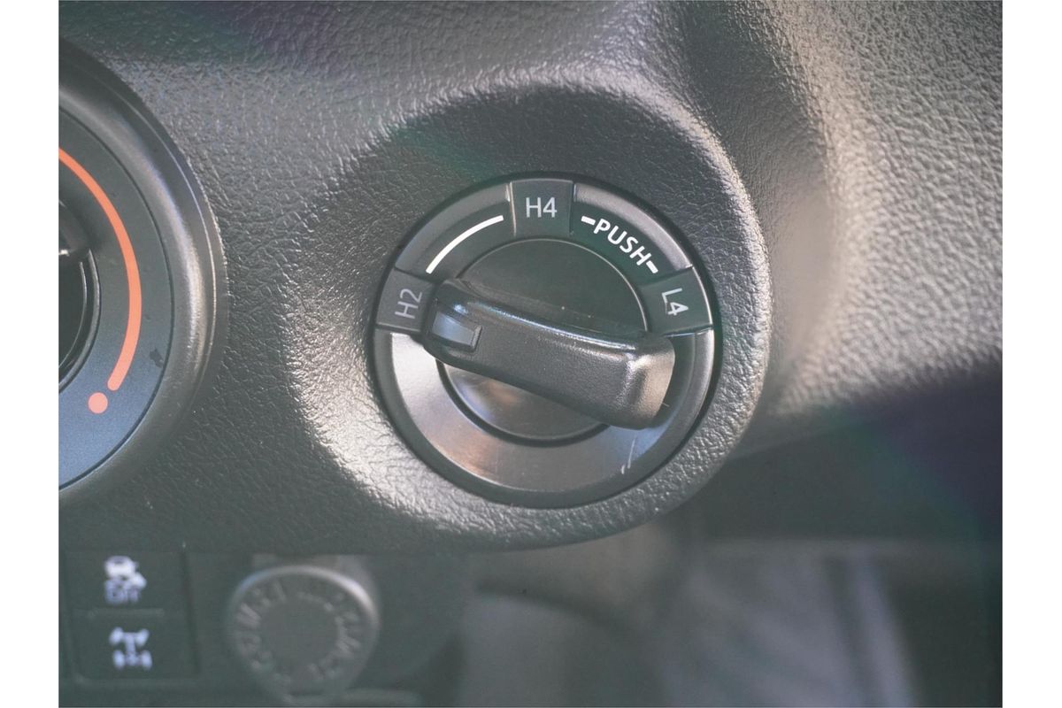 2020 Toyota Hilux SR GUN126R 4X4