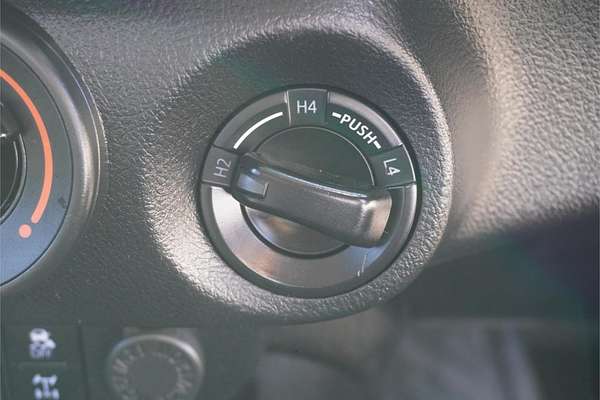 2020 Toyota Hilux SR GUN126R 4X4