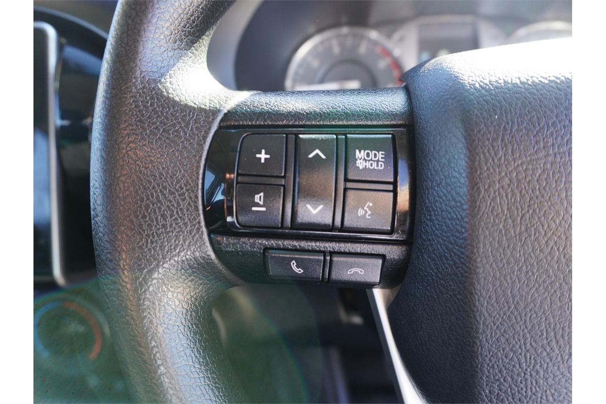 2020 Toyota Hilux SR GUN126R 4X4
