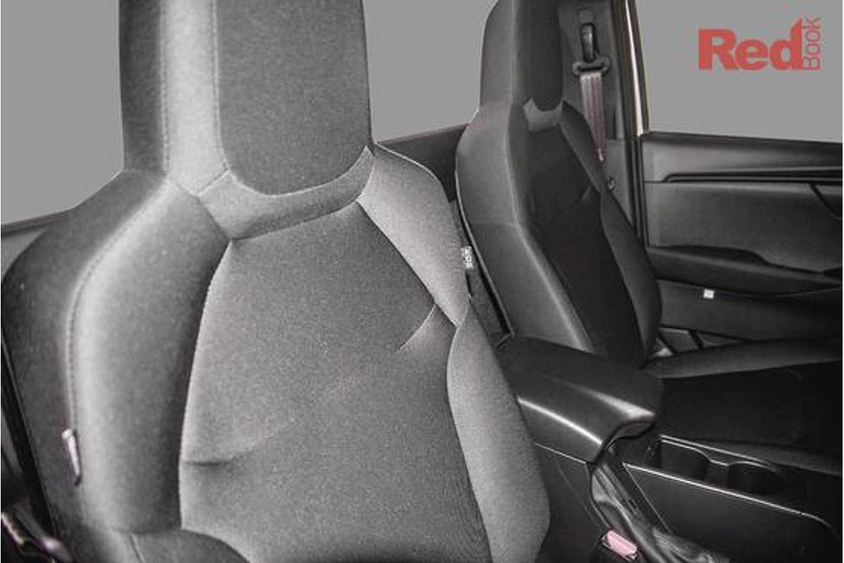 2025 Isuzu D-MAX SX 4X4