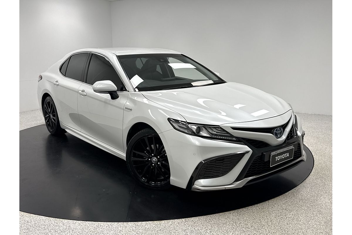 2021 Toyota Camry SX AXVH70R
